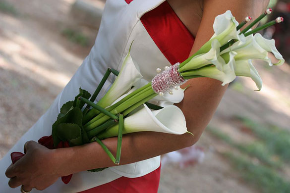 lilies wedding bouquet. Lily-Calla-ridal-ouquet-in-