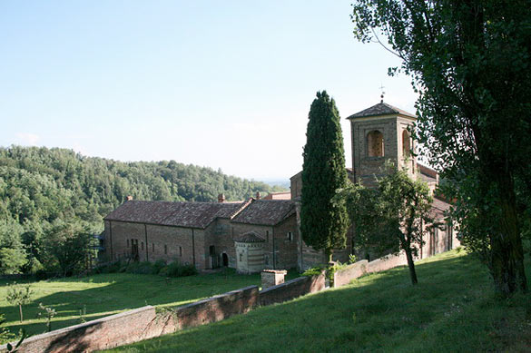country-church-wedding-in-Monferrato-Piedmont country-church-wedding-in-Monferrato-Piedmont