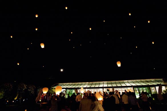 italian-flying-lanterns italian-flying-lanterns